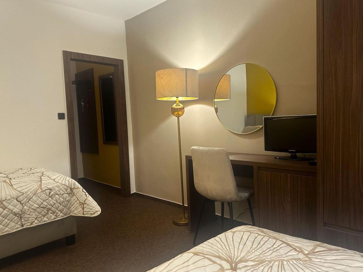 Hotel Zlaty Byk Rimavska Sobota Ngoại thất bức ảnh