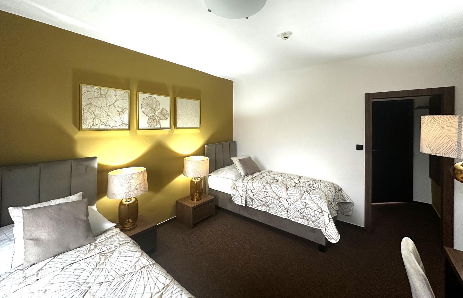 Hotel Zlaty Byk Rimavska Sobota Ngoại thất bức ảnh